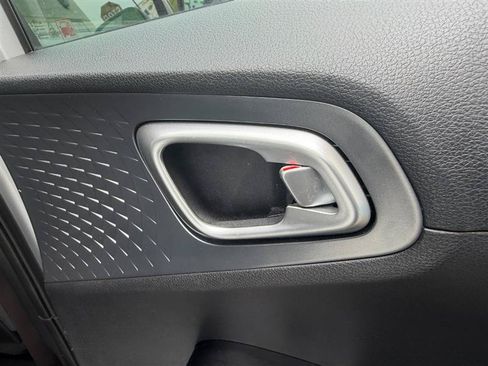 Used 2020 Kia Soul S FWD image 36