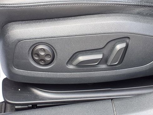 Used 2023 Audi A4 2.0T Premium Plus image 12