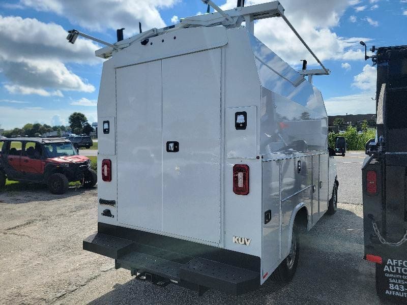 Used 2025 Chevrolet Express 3500 w/ Power Convenience Package RWD image 7