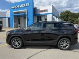 Used 2022 GMC Terrain SLT w/ Infotainment Package II image 3