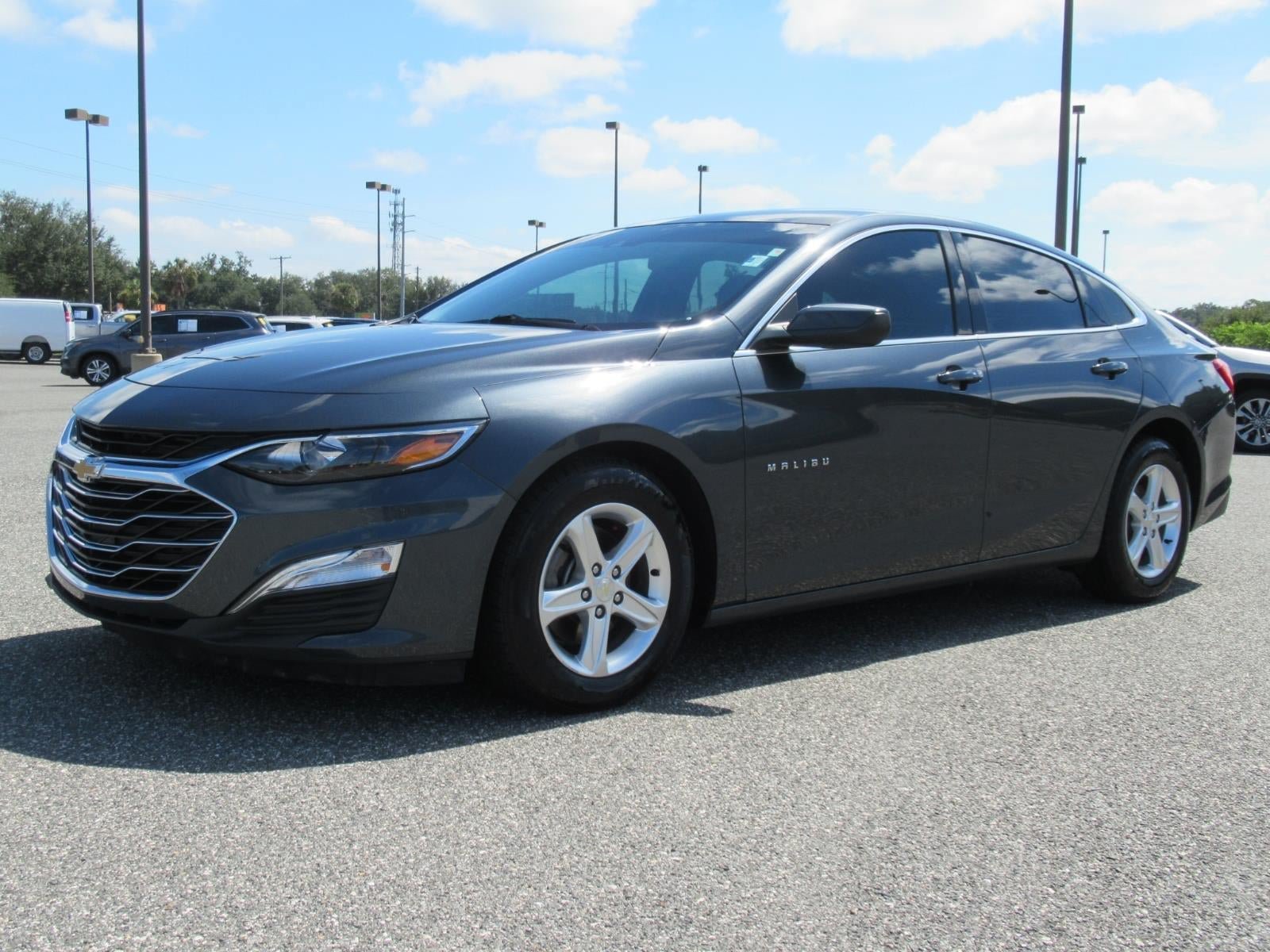 Used 2021 Chevrolet Malibu LS FWD image 4