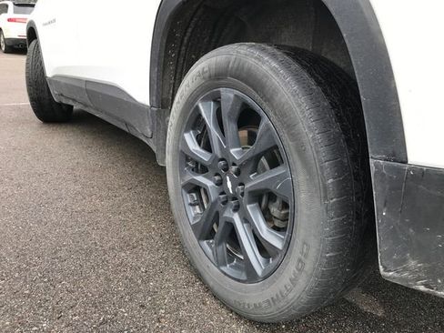 Used 2020 Chevrolet Traverse RS w/ LPO, Floor Liner Package FWD image 12