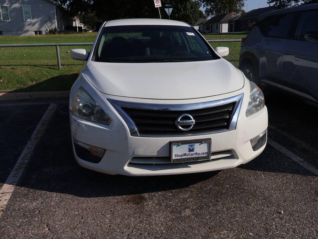 Used 2015 Nissan Altima 2.5 S w/ Power Driver Seat Package FWD image 5