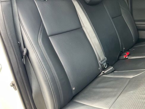 Used 2019 Toyota Tacoma TRD Sport image 51