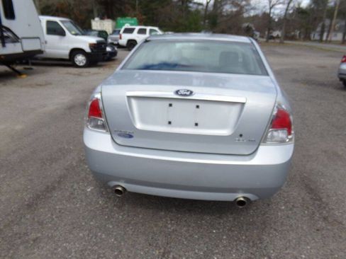 Used 2006 Ford Fusion SEL image 4