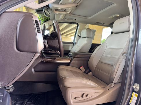 Used 2015 GMC Sierra 2500 Denali w/ Driver Alert Package image 12