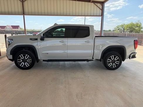 Used 2026 GMC Sierra 1500 AT4 w/ Technology Package AWD/4WD image 4