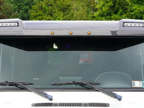 Used 2018 Mercedes-Benz G 550 Squared image 43