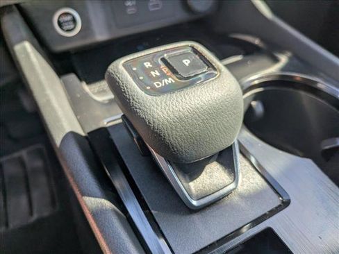 Used 2023 Nissan Rogue SV FWD image 11