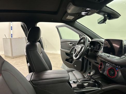 Certified 2024 Chevrolet Blazer RS w/ Driver Confidence II Package image 21