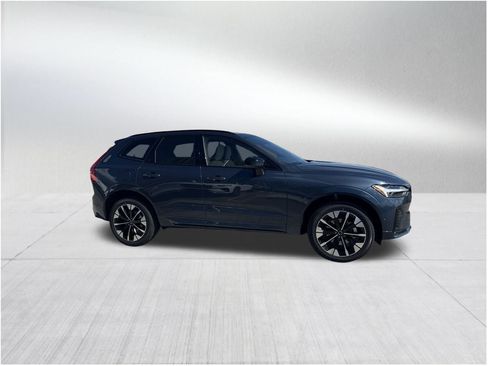 New 2026 Volvo XC60 B5 Plus w/ Protection Package Premier image 3