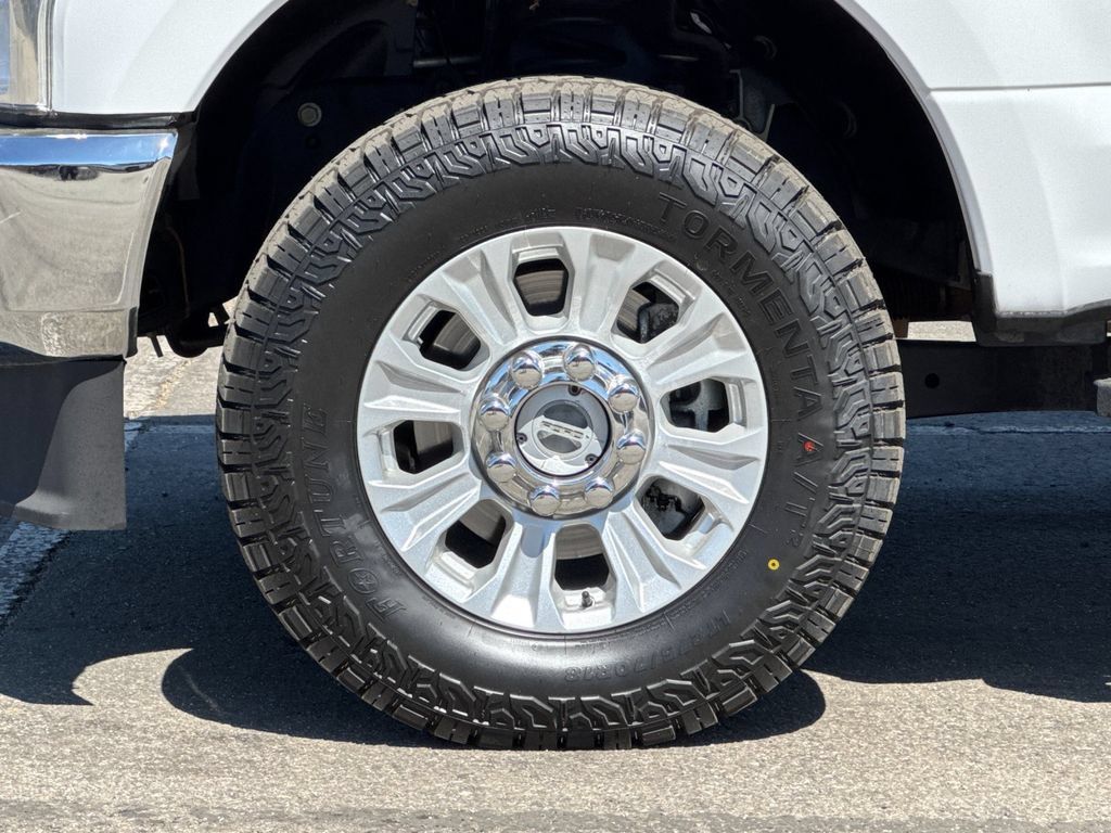 Certified 2020 Ford F250 XLT AWD/4WD image 22