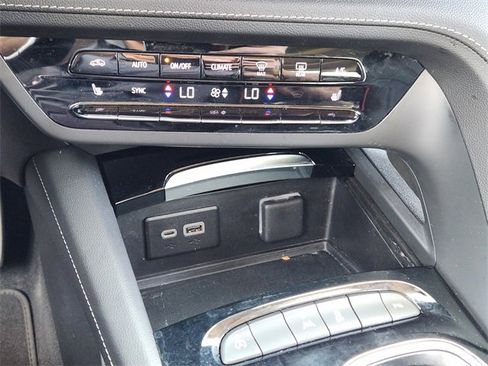 Used 2023 Buick Envision Essence w/ Sport Touring Package image 20