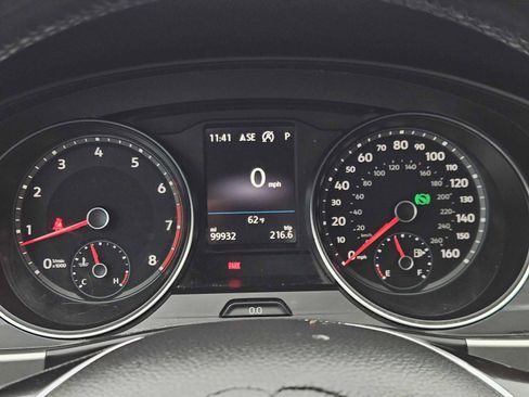 Used 2018 Volkswagen Atlas SE image 16