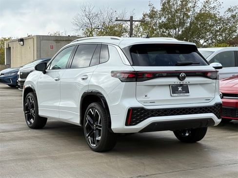 New 2026 Volkswagen Tiguan SEL R-Line image 7