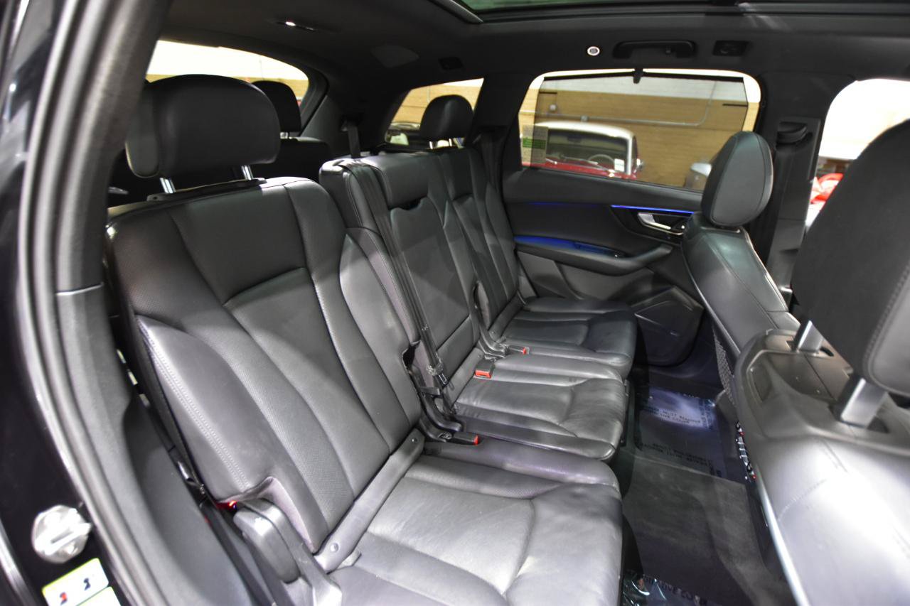 Used 2017 Audi Q7 3.0T Prestige AWD/4WD image 46