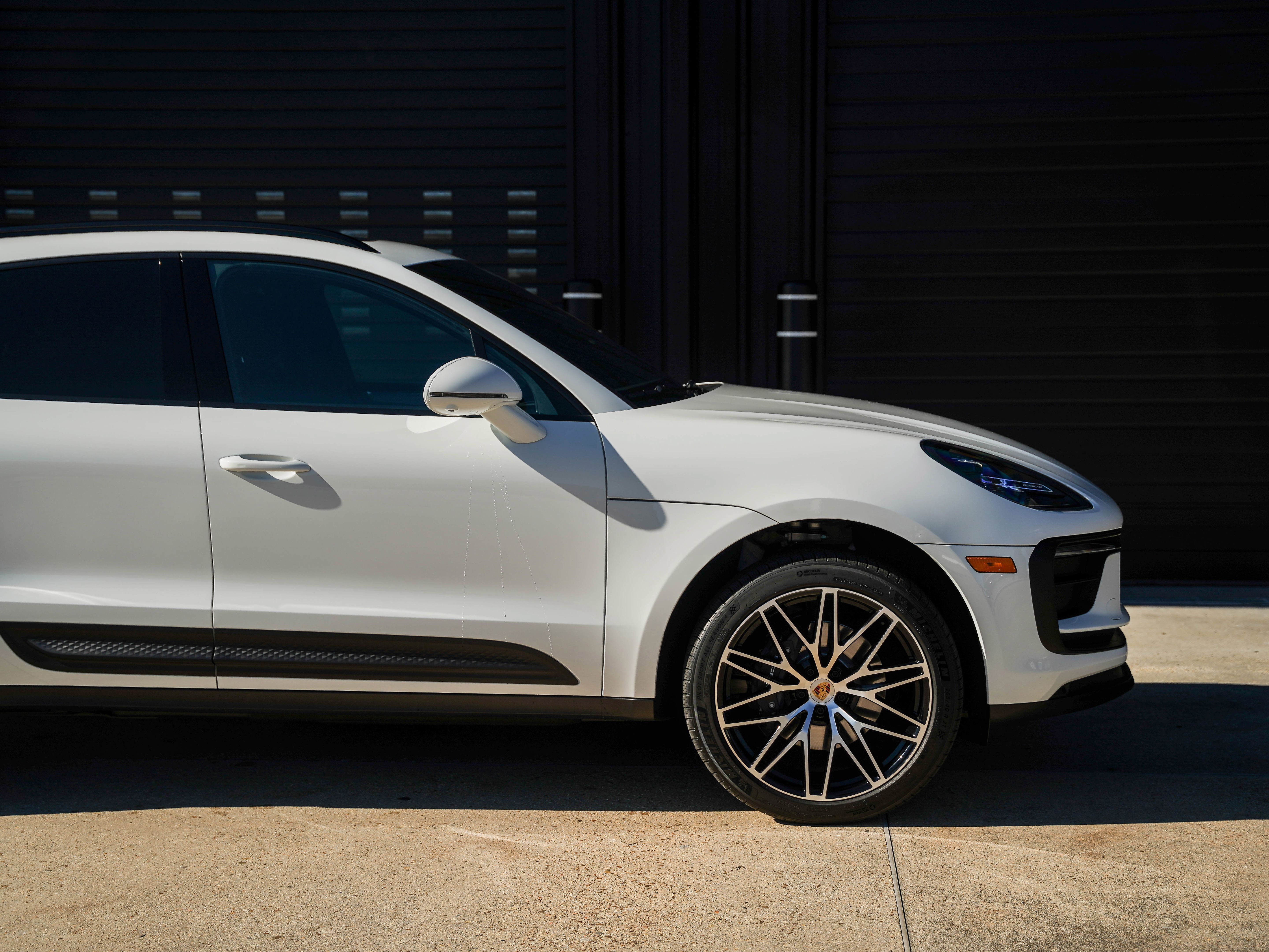 Certified 2026 Porsche Macan AWD/4WD image 15