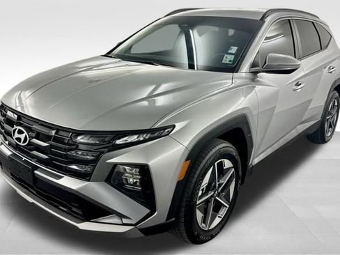 Certified 2025 Hyundai Tucson SEL image 4