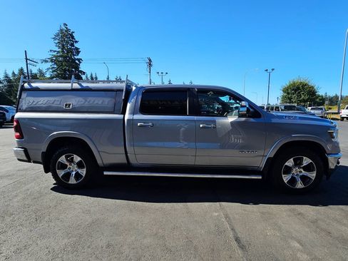 Used 2020 RAM 1500 Laramie AWD/4WD image 6