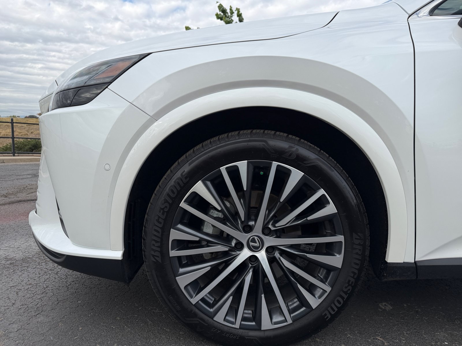 Used 2025 Lexus RX 350 w/ Convenience Package AWD/4WD image 24