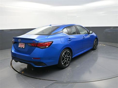 Used 2024 Nissan Sentra SR image 8