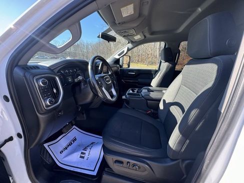 Used 2022 GMC Sierra 2500 SLE image 9