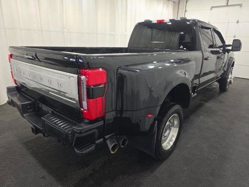 Used 2023 Ford F450 Platinum w/ FX4 Off-Road Package AWD/4WD image 3