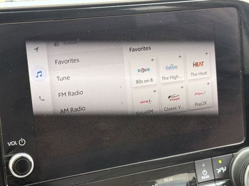 Used 2023 Toyota Highlander L FWD image 18