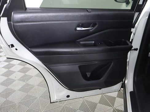 Used 2023 Nissan Pathfinder SL image 26