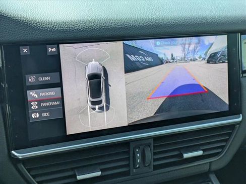 Used 2020 Porsche Cayenne S image 13