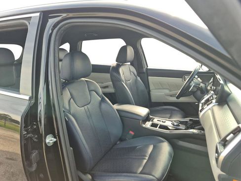 Used 2022 Kia Sorento SX Prestige image 29