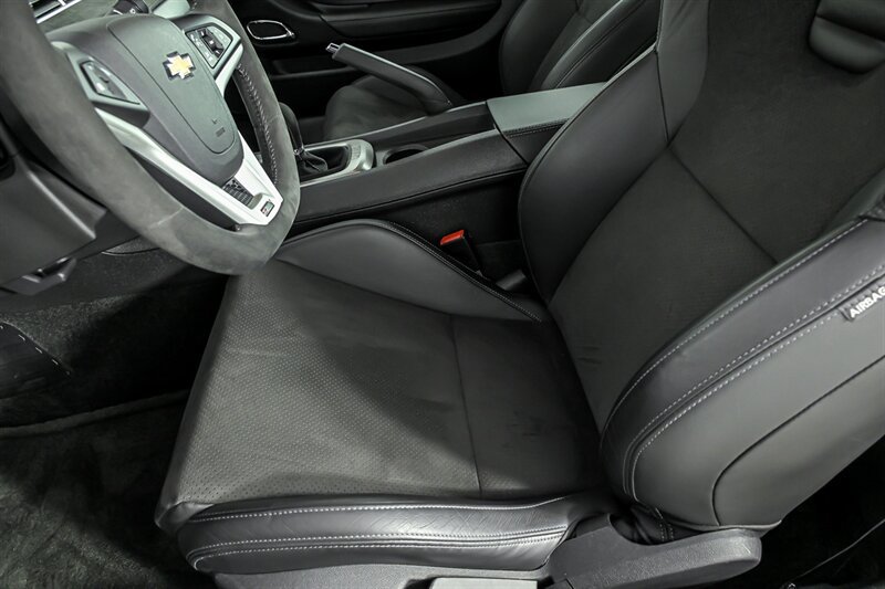 Used 2015 Chevrolet Camaro Z/28 RWD image 16