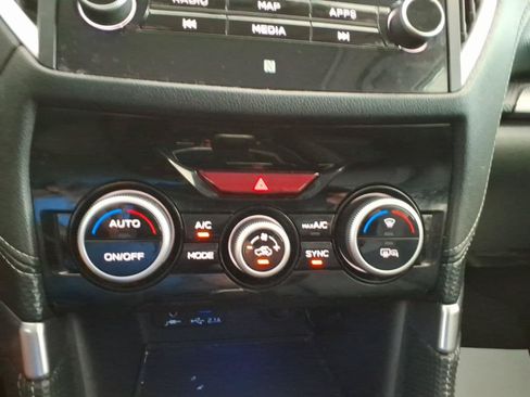 Used 2019 Subaru Forester Limited AWD/4WD image 25