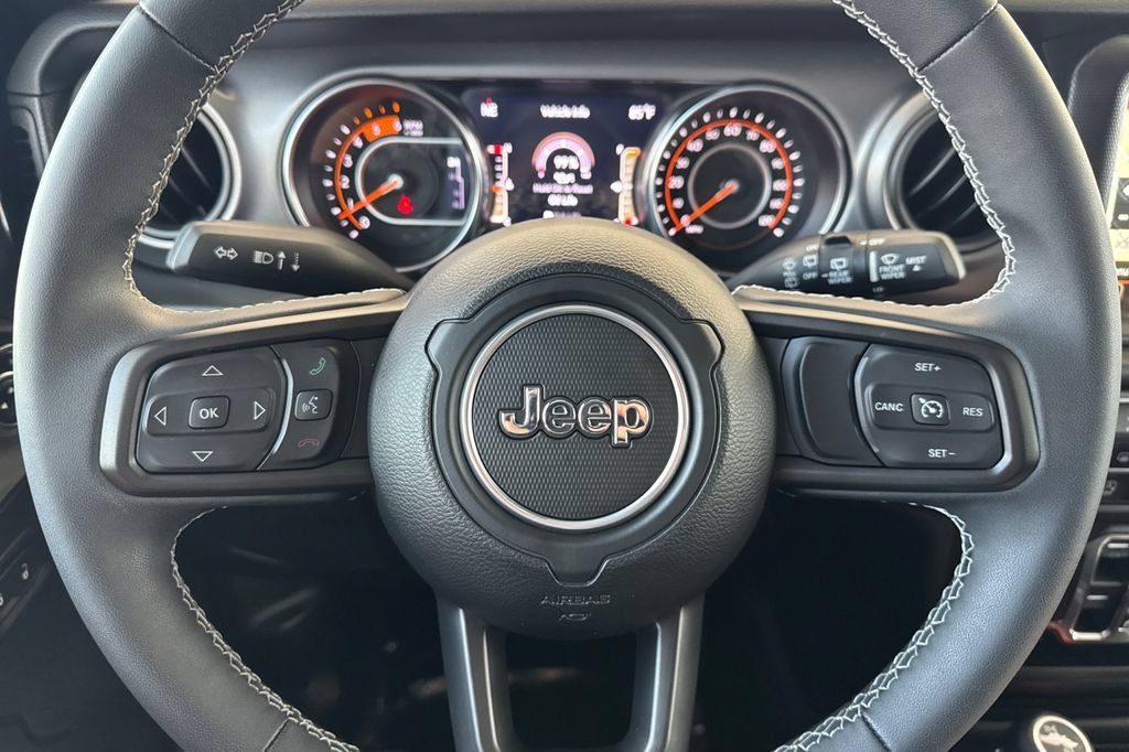 Used 2023 Jeep Wrangler Unlimited Sport AWD/4WD image 28