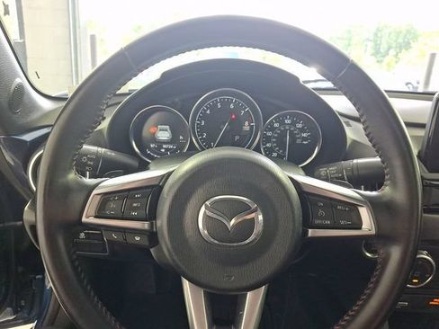 Used 2019 MAZDA MX-5 Miata RF Grand Touring RWD image 20