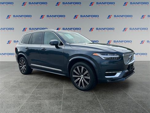 Used 2023 Volvo XC90 B6 Plus image 7