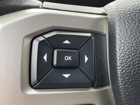 Used 2019 Ford F150 Lariat image 16