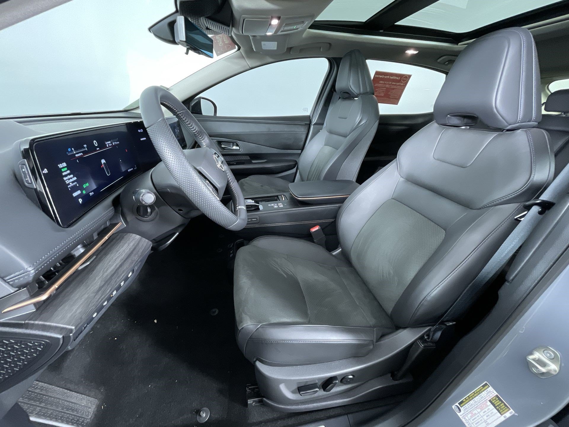 Certified 2024 Nissan Ariya AWD image 14
