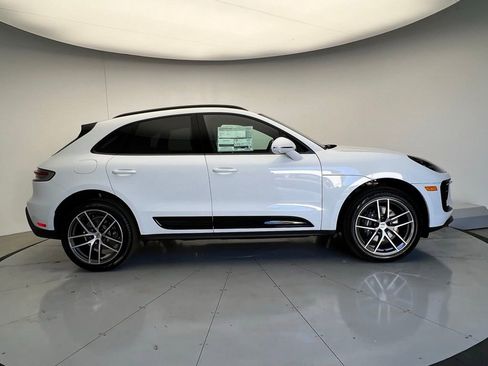 Used 2026 Porsche Macan Turbo image 23