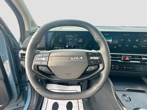 New 2026 Kia Sportage S AWD/4WD image 11