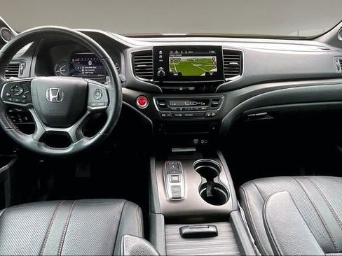 Used 2023 Honda Passport TrailSport image 7