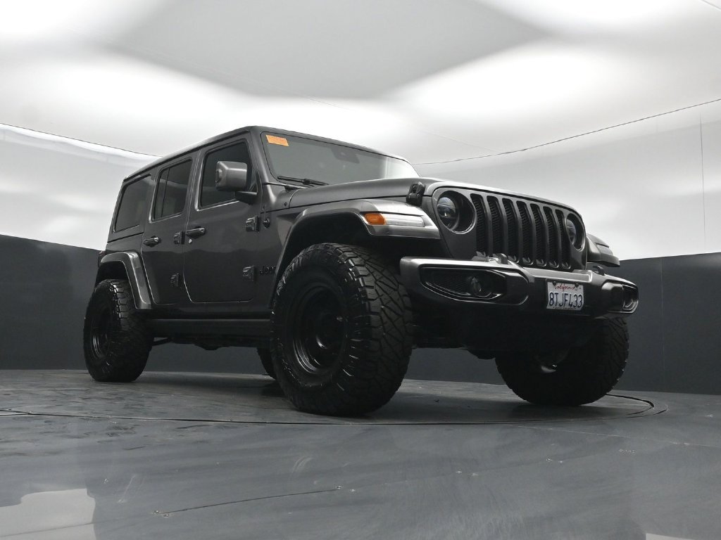 Used 2020 Jeep Wrangler Unlimited Sahara AWD/4WD image 39