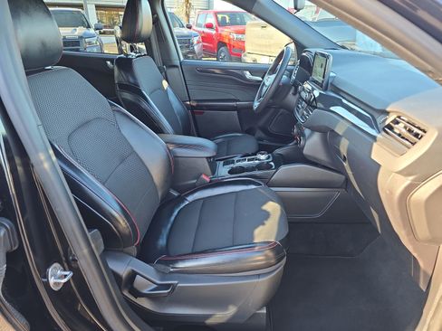 Used 2024 Ford Escape ST-Line image 30