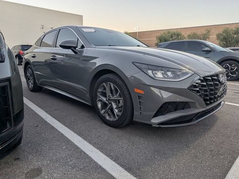 Used 2023 Hyundai Sonata SEL FWD image 3