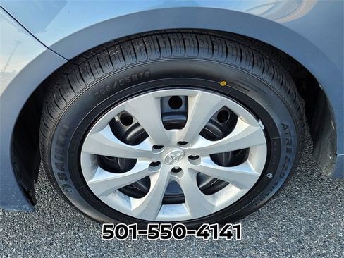 Used 2021 Toyota Corolla LE image 17