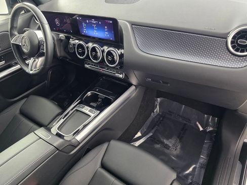 Certified 2025 Mercedes-Benz GLA 250 image 30