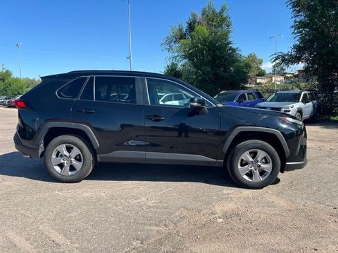 Used 2025 Toyota RAV4 XLE FWD image 6