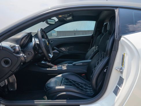Used 2015 Ferrari F12 Berlinetta RWD image 45