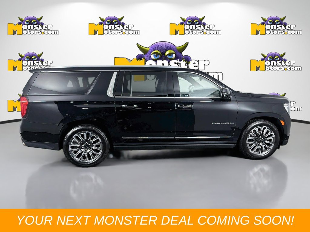 Used 2024 GMC Yukon XL Denali Ultimate AWD/4WD image 4
