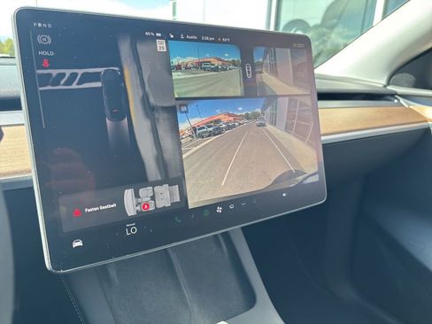 Used 2024 Tesla Model Y Long Range AWD/4WD image 8